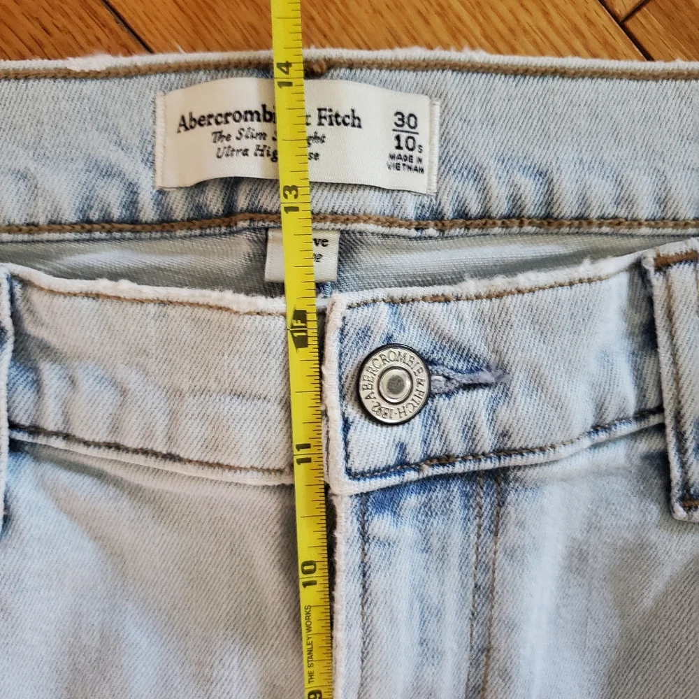 NWT A&F 30 Contemporary Curve Love Ultra High Rise Slim Straight Split Hem Jeans - Picture 13 of 14
